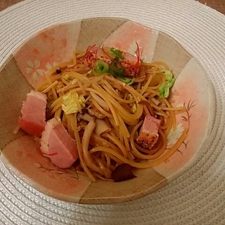 合鴨のパストラミでめんつゆ老陳醋パスタ